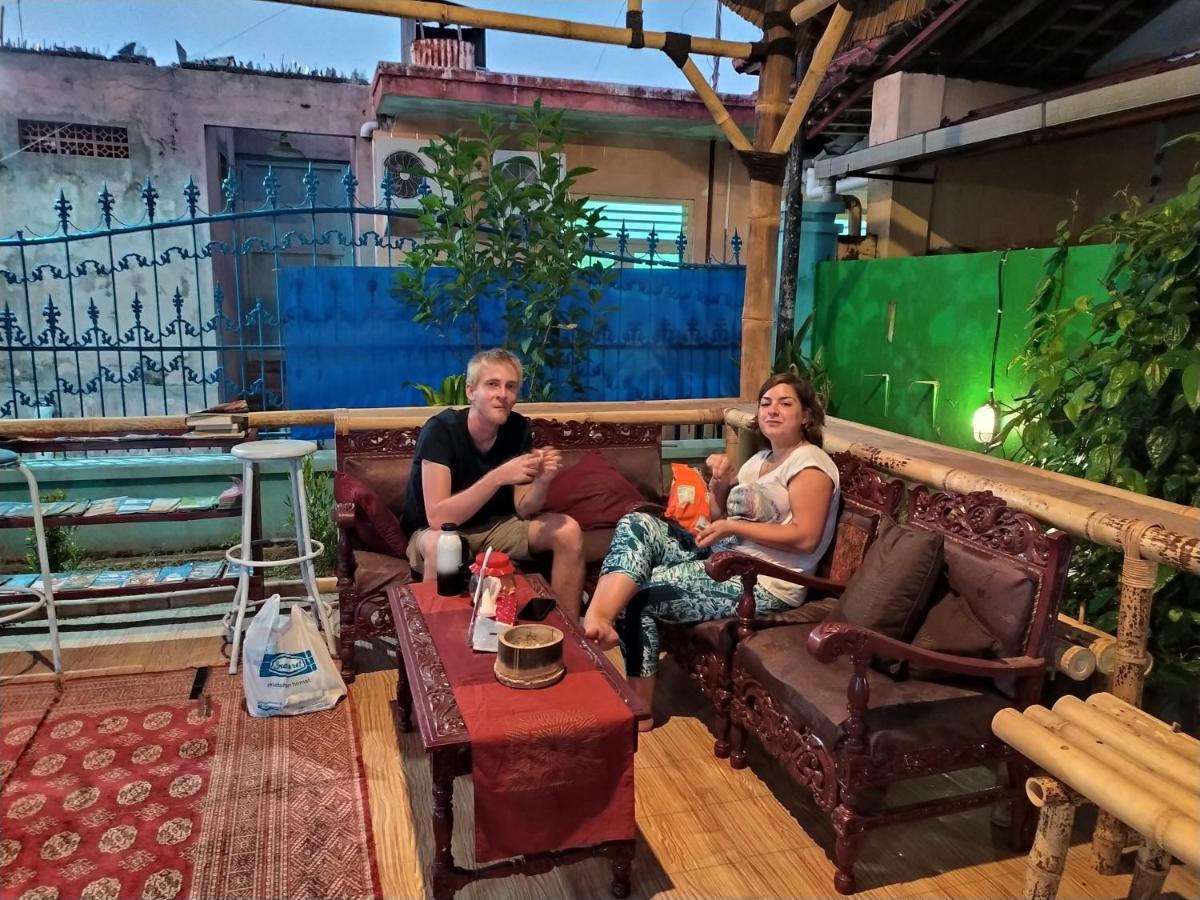 Robiu Homestay Banyuwangi  Exterior photo